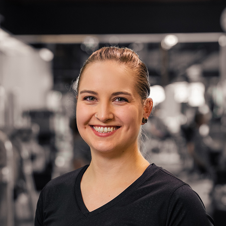 Madison McArdle, Pro Elite Trainer at HER GYMVMT Canyon Meadows